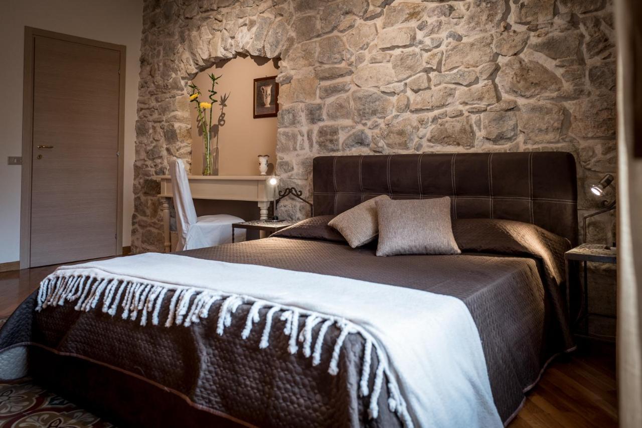 Palazzo Cosentino Bed & Breakfast Caltanissetta Dış mekan fotoğraf