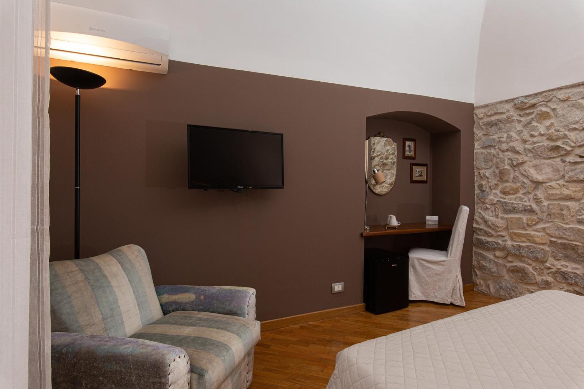 Palazzo Cosentino Bed & Breakfast Caltanissetta Dış mekan fotoğraf